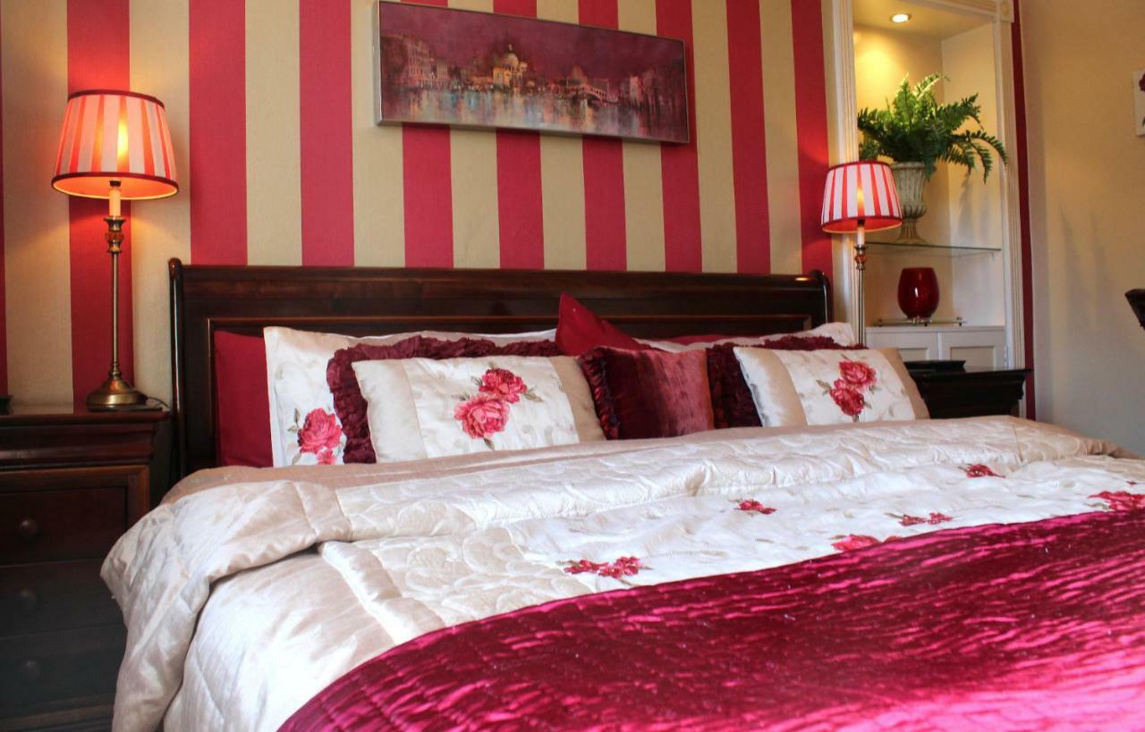 Bed & Breakfast Holly House And 4*