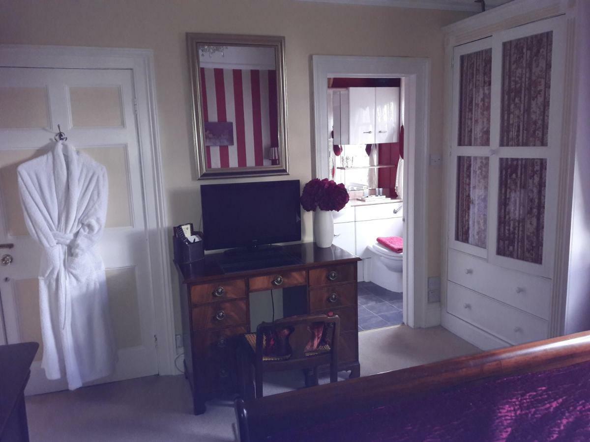 Holly House And 4* Hereford