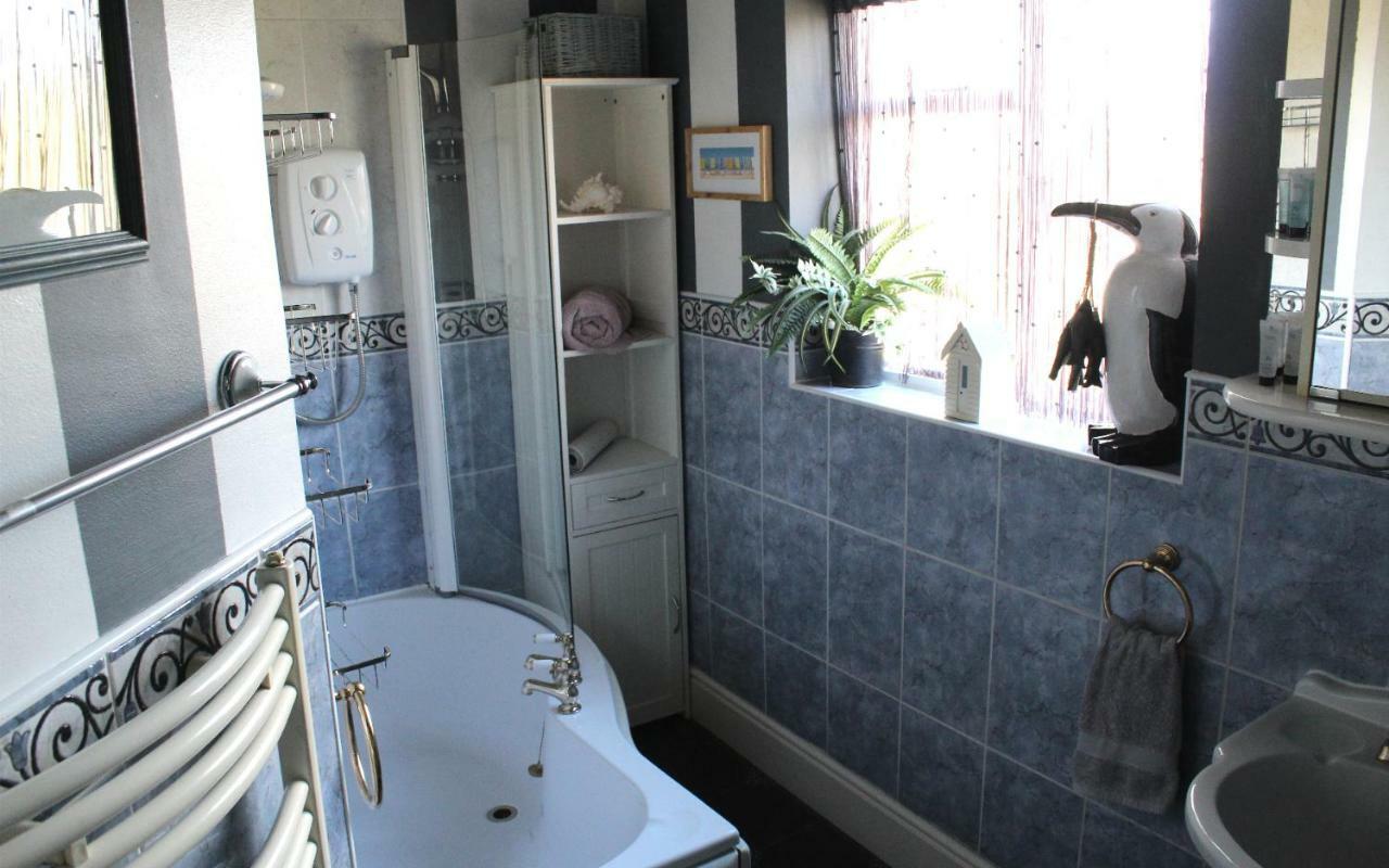 Bed & Breakfast Holly House And 4*