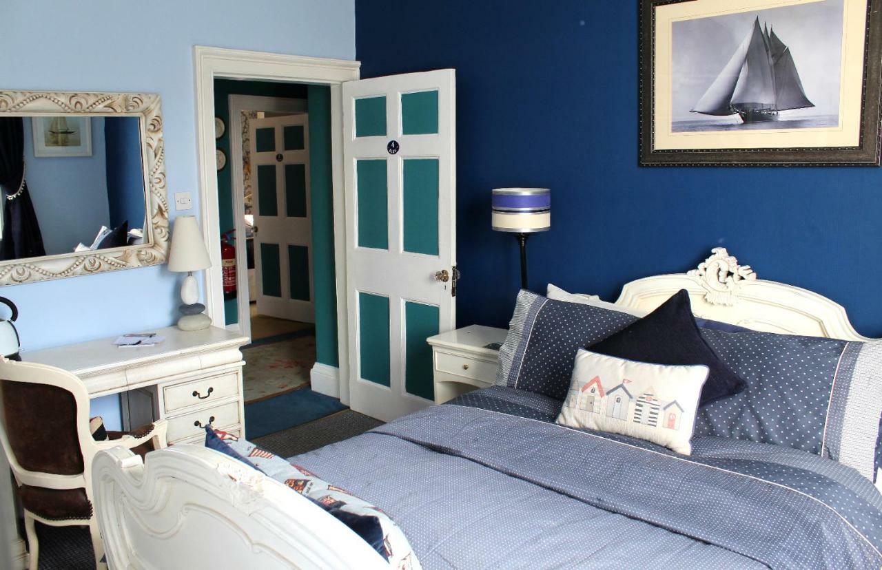 Bed & Breakfast Holly House And 4*